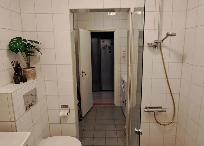 In Out 2bdr Apartment